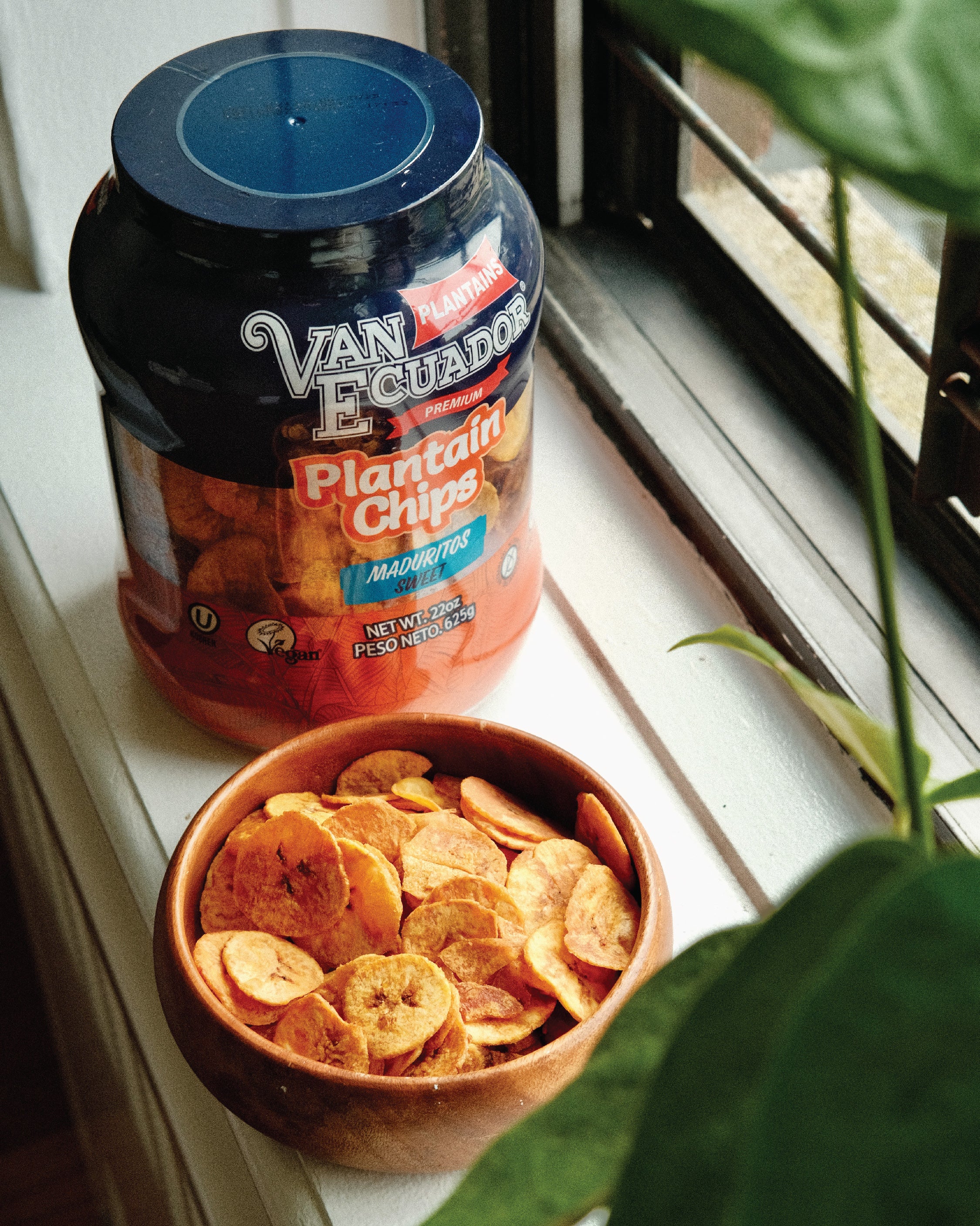 SWEET PLANTAIN CHIPS: Salty & Sweet Perfection (6-Pack, 22 oz each)